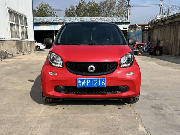 smart fortwo  2018款 1.0L 52千瓦硬顶激情版