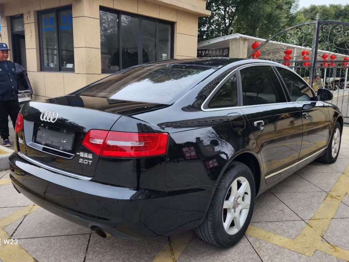 2011年4月奧迪 奧迪A6L  2011款 2.0 TFSI 自動(dòng)標(biāo)準(zhǔn)型