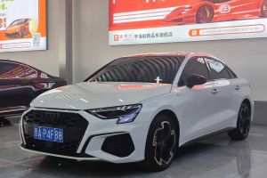奧迪A3 奧迪 A3L Limousine 35 TFSI 時(shí)尚致雅型