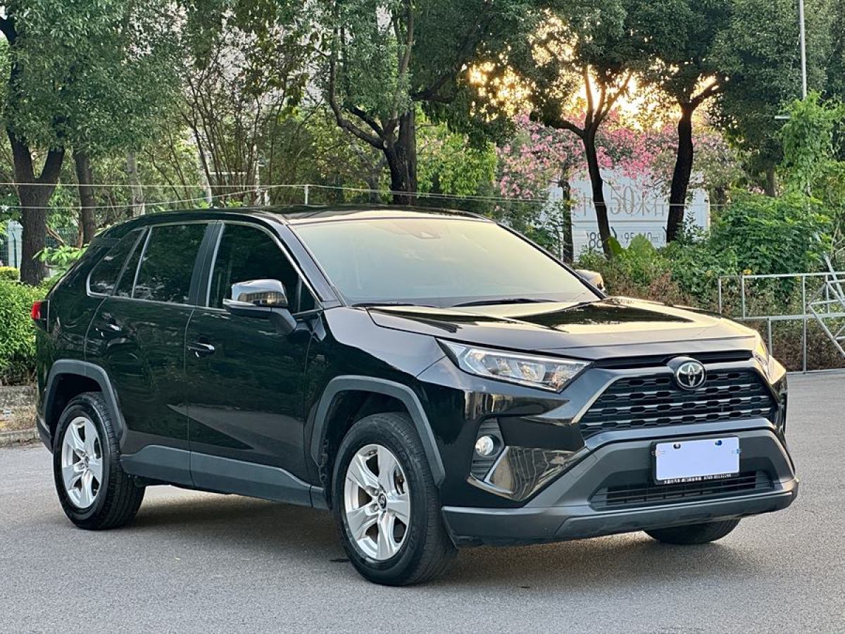 2021年1月豐田 RAV4榮放  2021款 2.0L CVT兩驅(qū)都市版