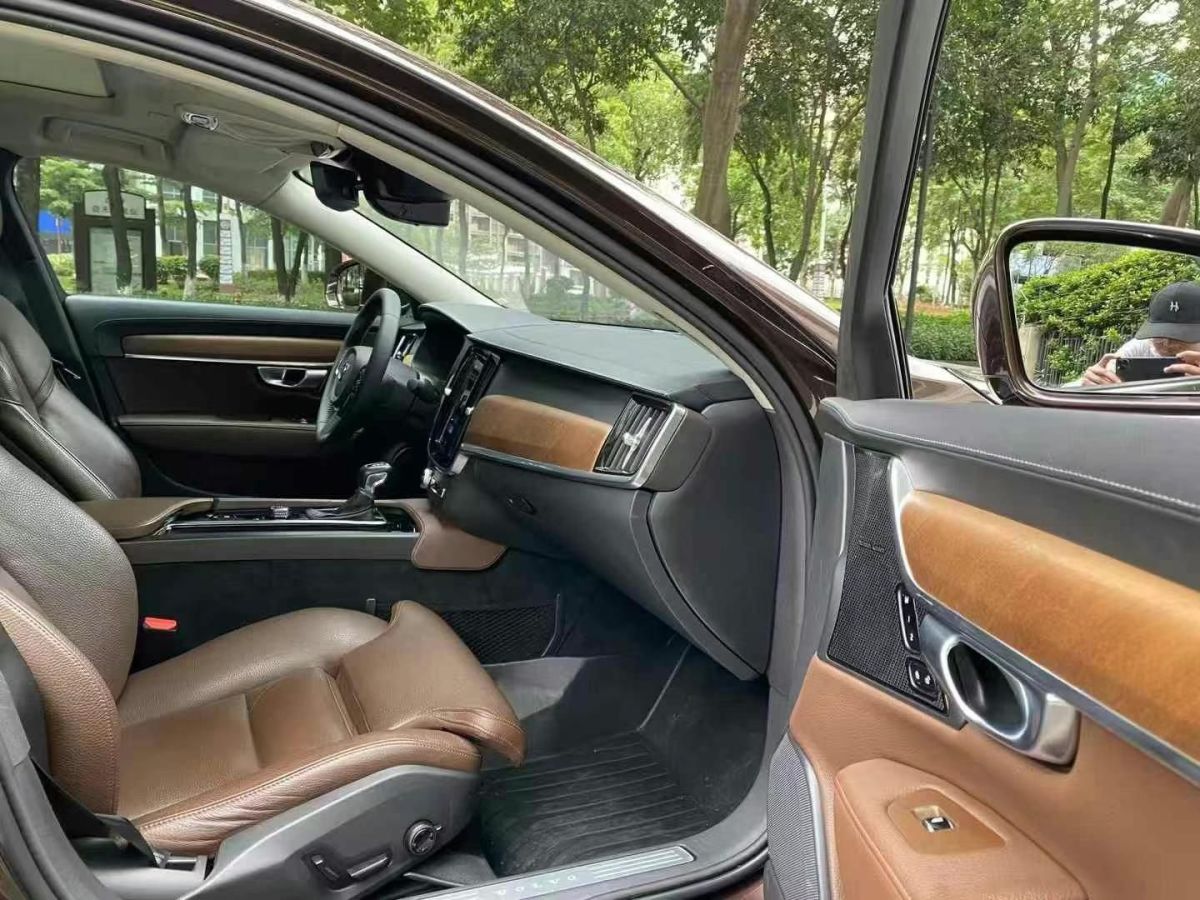 沃爾沃 S90  2019款 T4 智逸版圖片