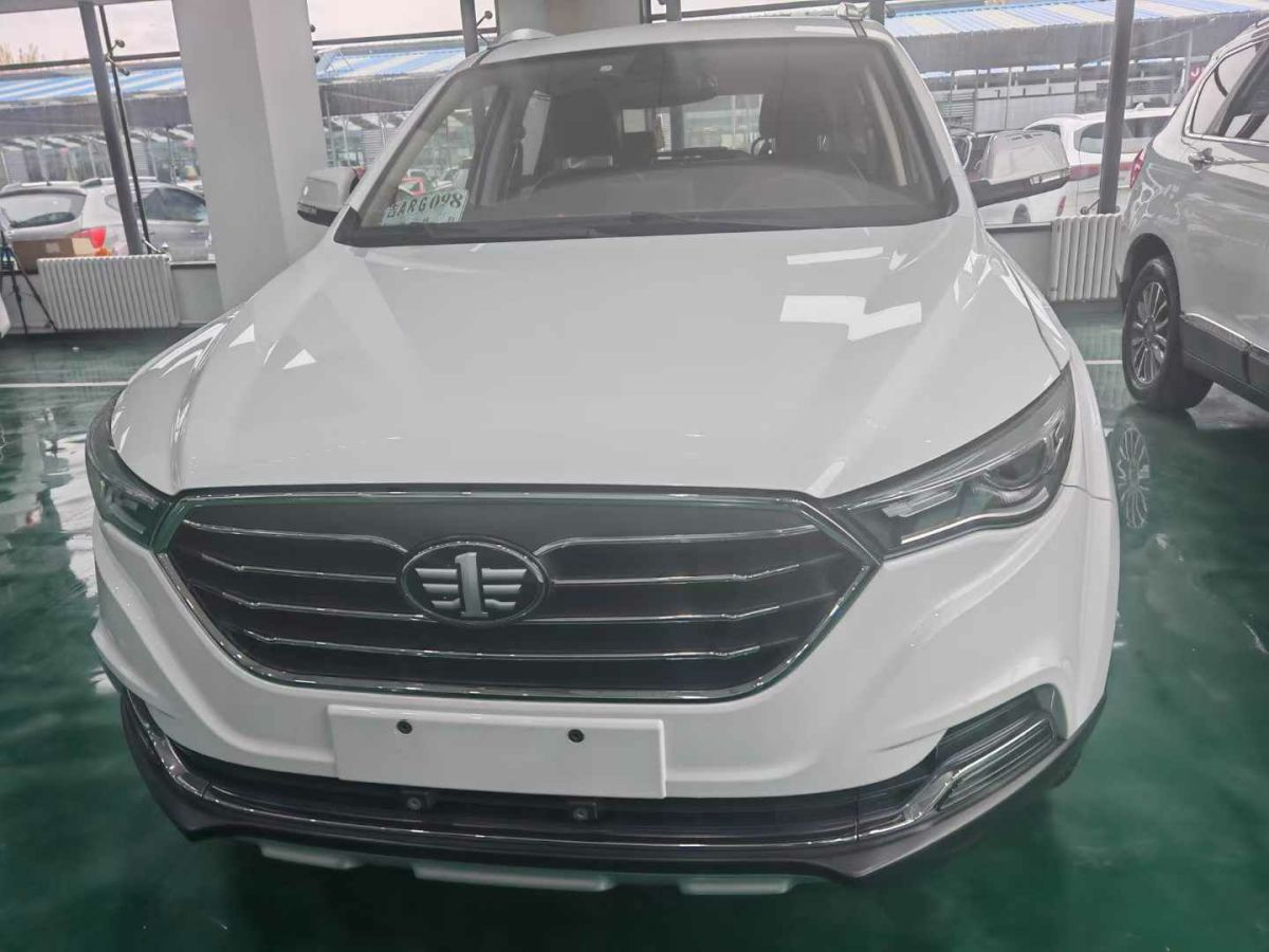 2019年1月奔騰 X40  2019款 1.6L 手動技術(shù)型