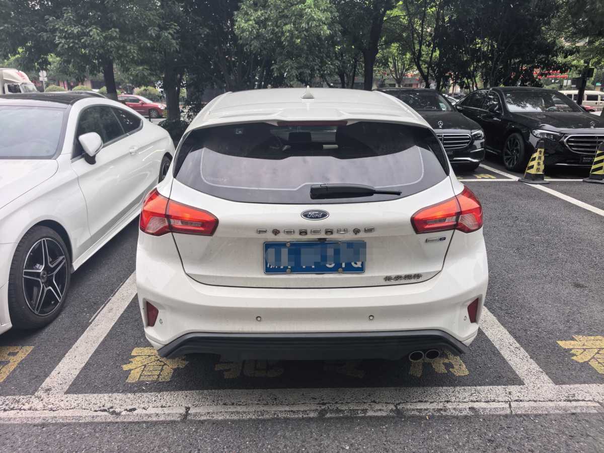 福特 ?？怂? 2020款 兩廂 EcoBoost 180 自動(dòng)鋒潮型圖片