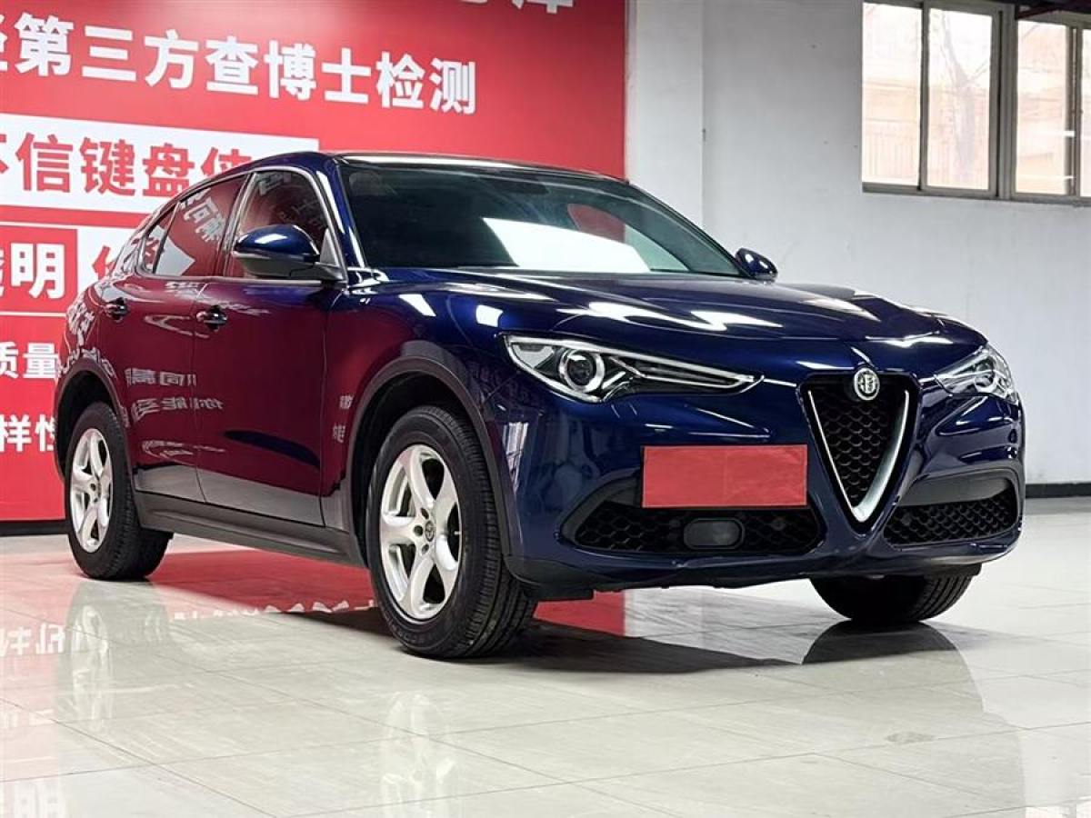 阿爾法·羅密歐 Stelvio  2017款 2.0T 200HP 豪華版圖片