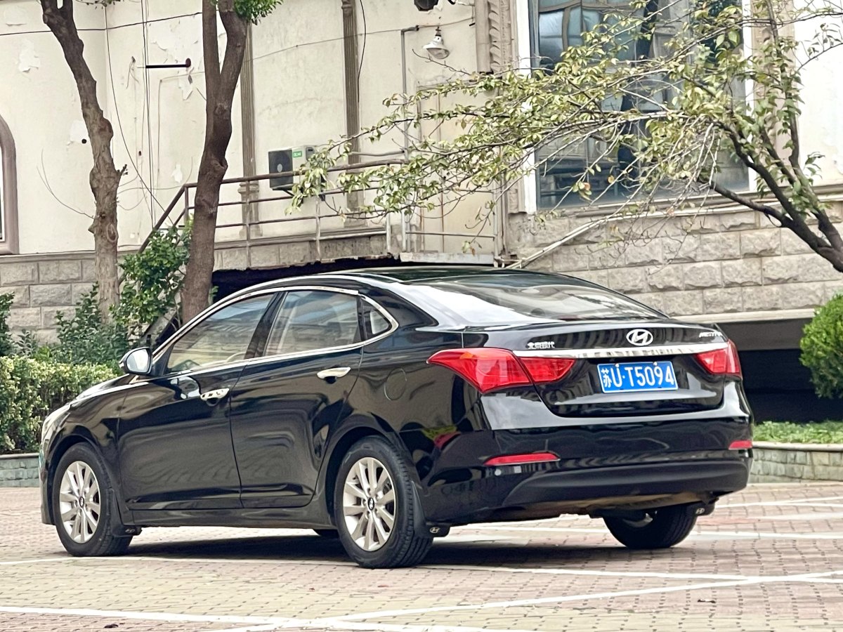 現(xiàn)代 名圖  2014款 1.8L 自動智能型GLS圖片