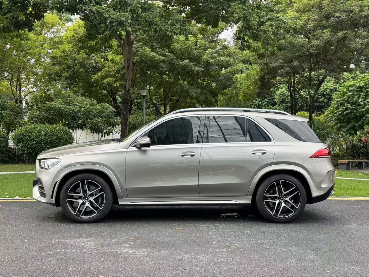 奔馳 奔馳GLE  2020款 改款 GLE 450 4MATIC 時(shí)尚型圖片