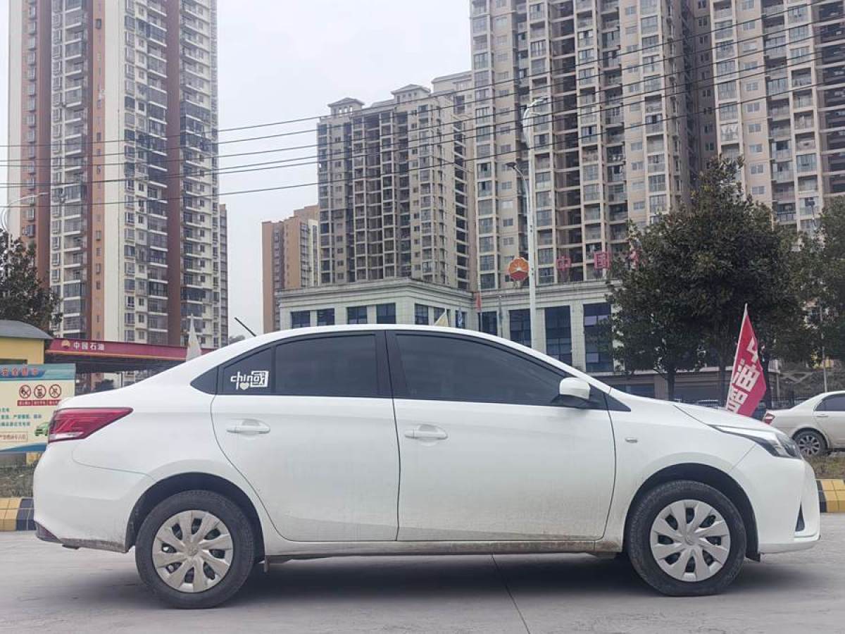 豐田 YARiS L 致享  2021款 1.5L CVT領(lǐng)先版圖片