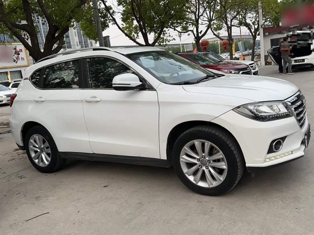 哈弗 H2  2016款 紅標(biāo) 1.5T 自動(dòng)兩驅(qū)豪華型圖片