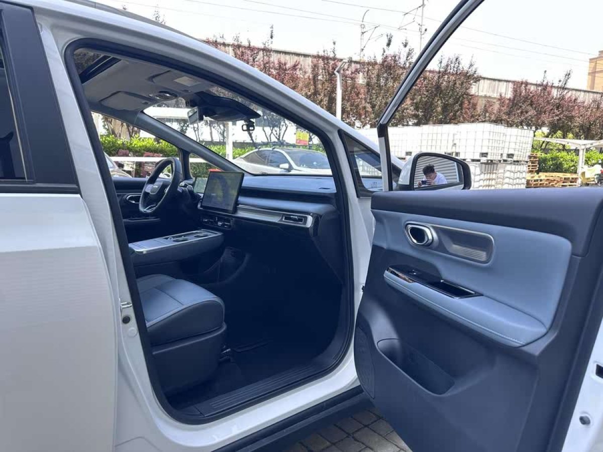 埃安 AION Y  2023款 Plus 70 科技版圖片