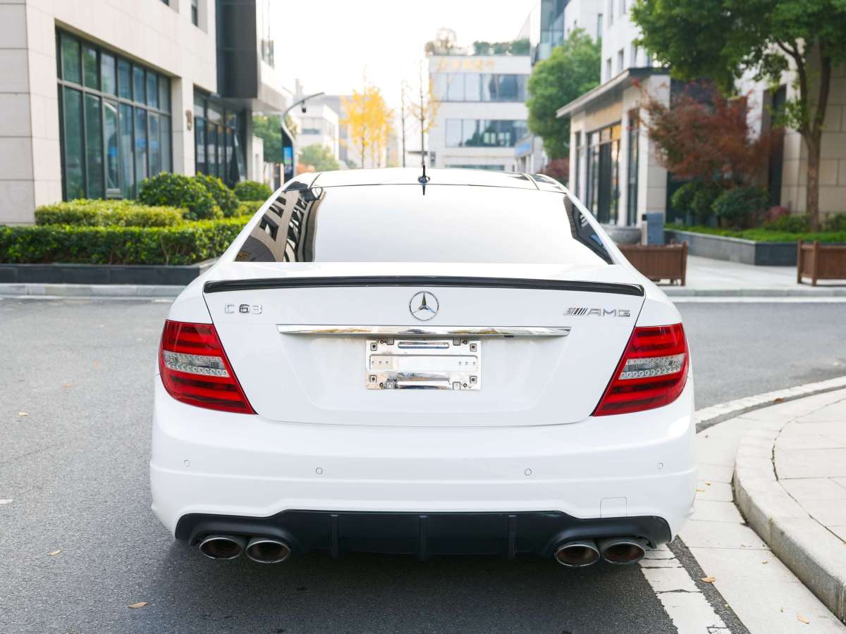 奔馳 奔馳C級AMG  2012款 AMG C 63 高性能版圖片