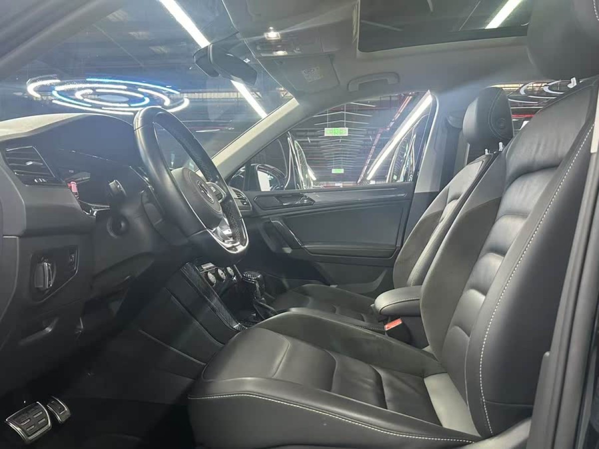 大眾 途觀L  2023款 改款 330TSI 自動(dòng)兩驅(qū)R-Line越享版圖片