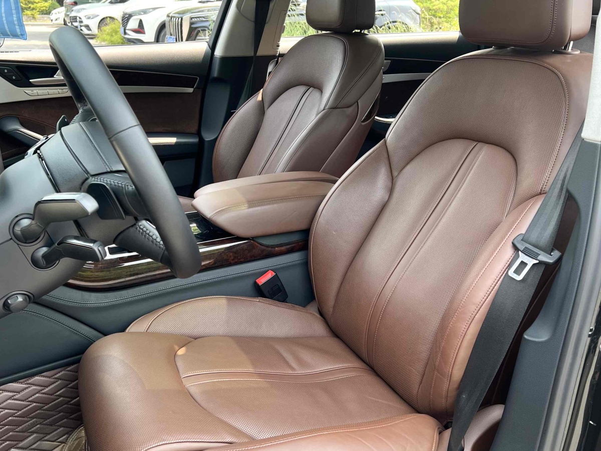 奧迪 奧迪A8  2016款 A8L 45 TFSI quattro豪華型圖片