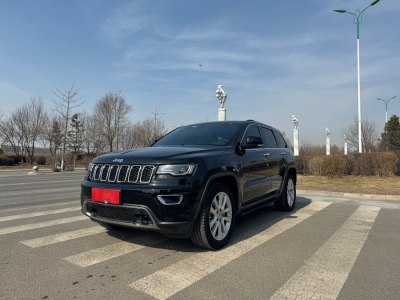 2018年2月 Jeep 大切诺基(进口) 3.0L 舒享导航版图片
