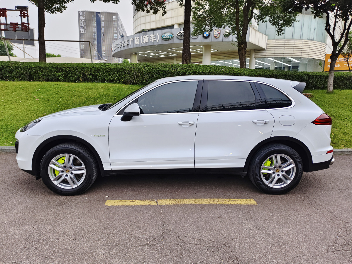 保時(shí)捷 Cayenne新能源  2016款 Cayenne S E-Hybrid 3.0T圖片