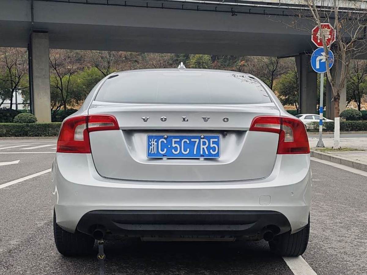 沃爾沃 S60  2011款 2.0T 智雅版圖片