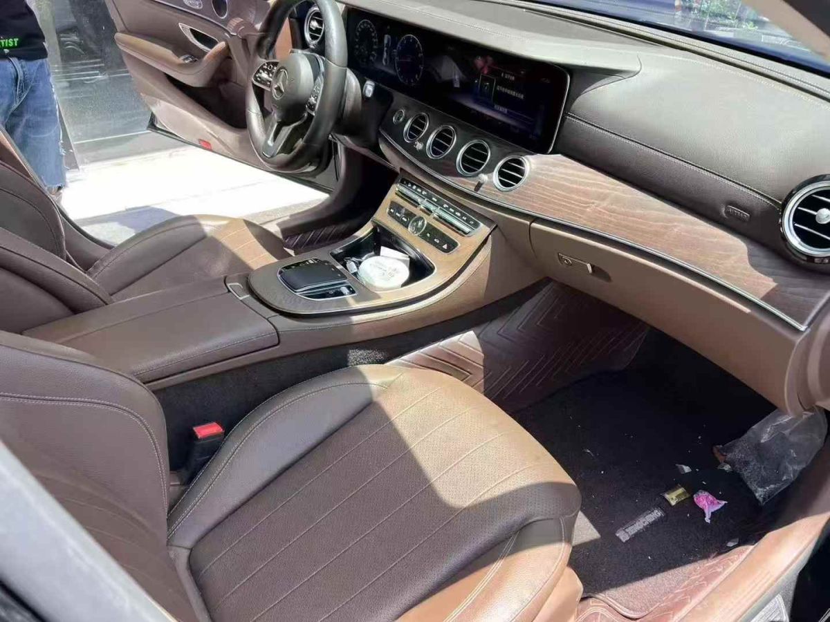 奔馳 奔馳E級  2020款 E 300 L 豪華型圖片