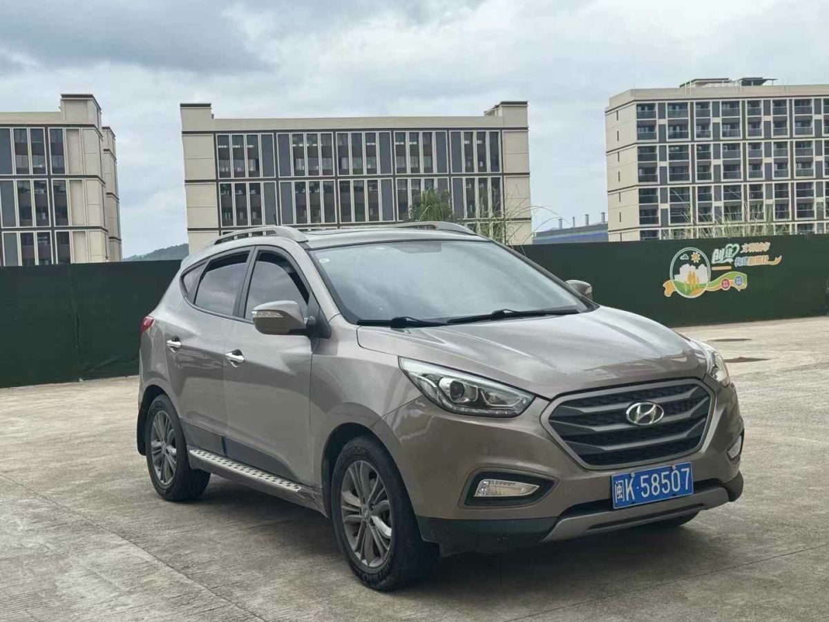 現(xiàn)代 ix35  2015款 2.0 GLS 四驅(qū)智能型圖片