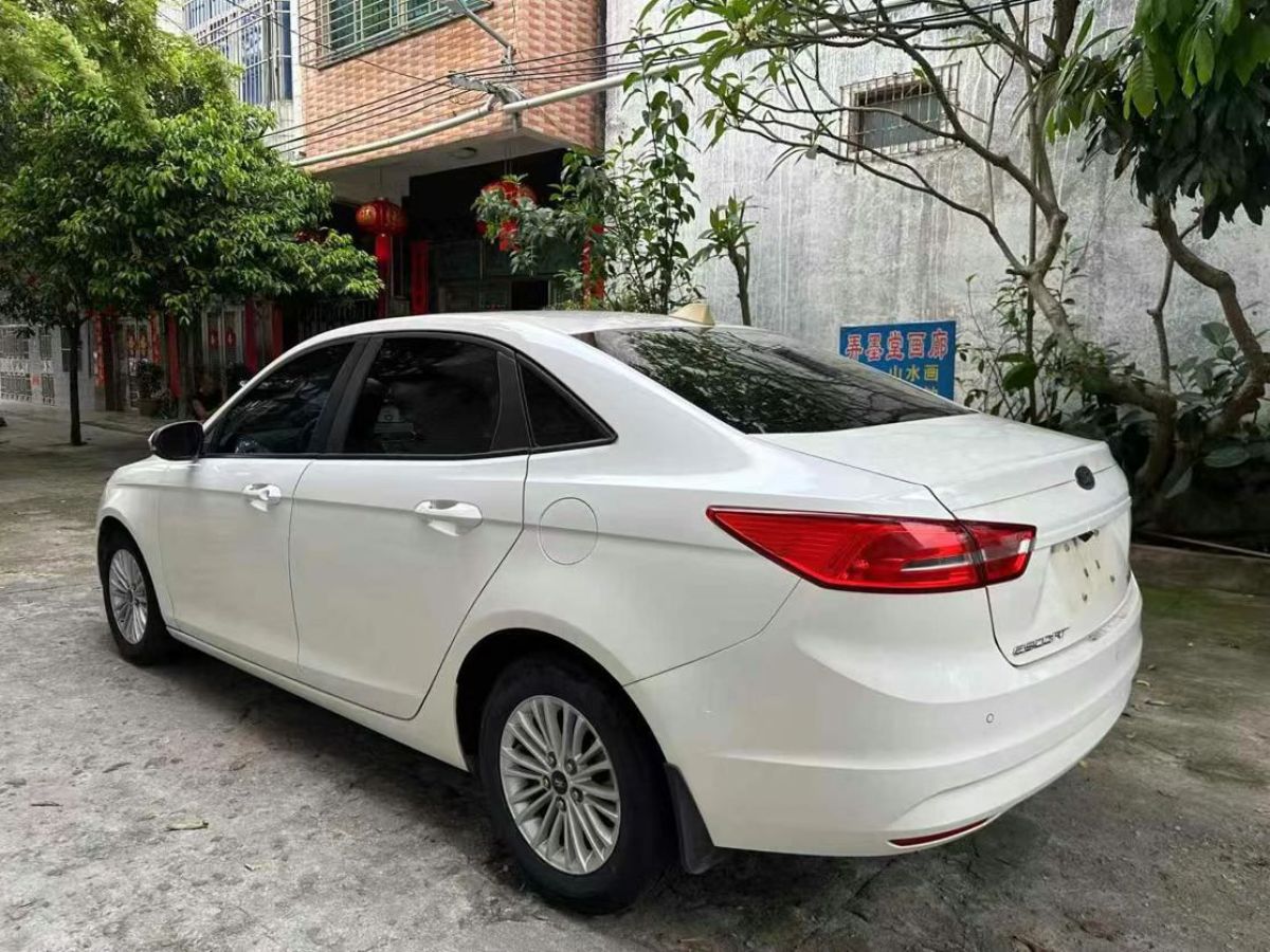 福特 福睿斯  2017款 1.5L 自動(dòng)舒適型圖片