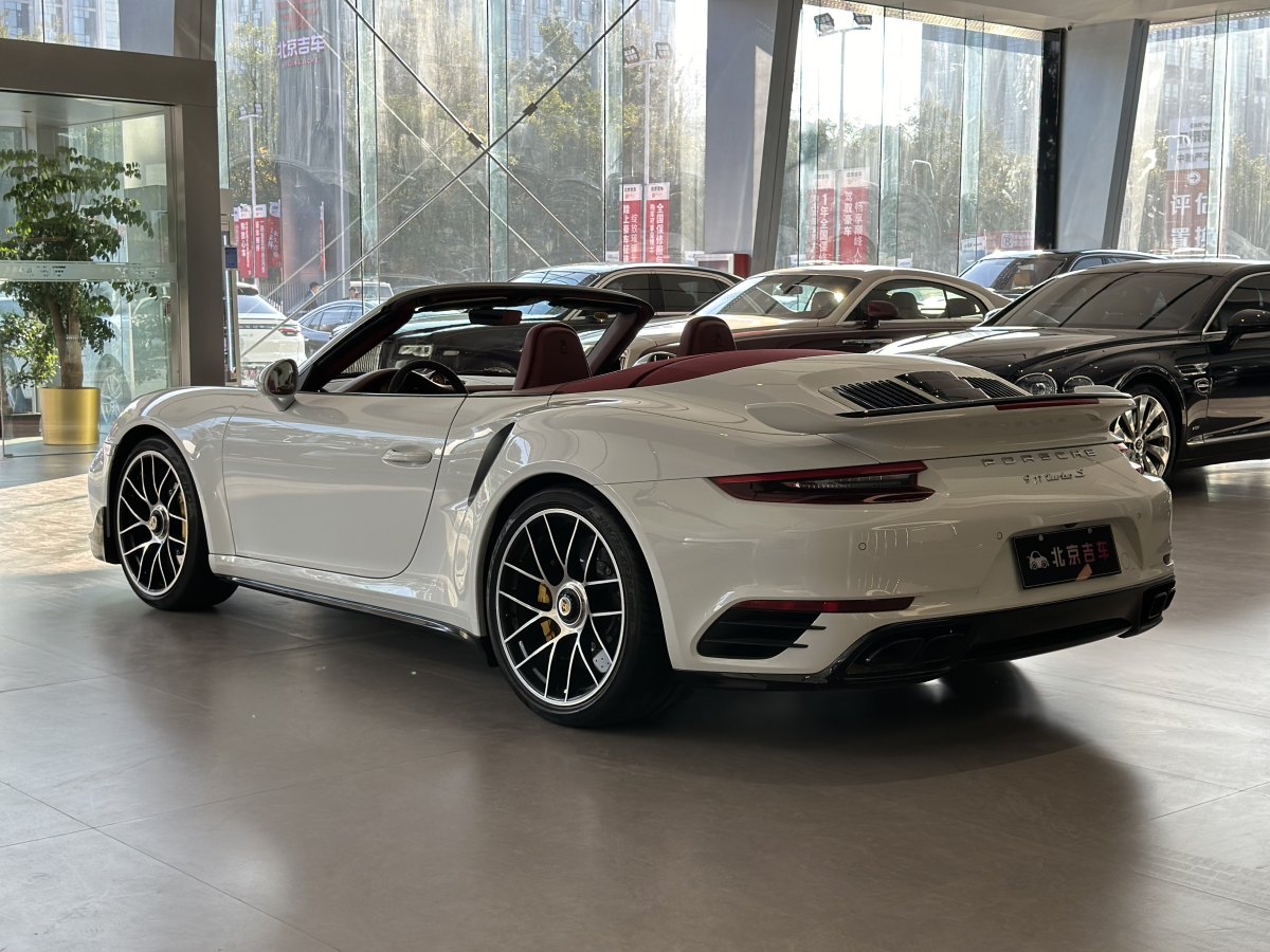 2020年1月保時(shí)捷 911  2016款 Turbo S Cabriolet 3.8T