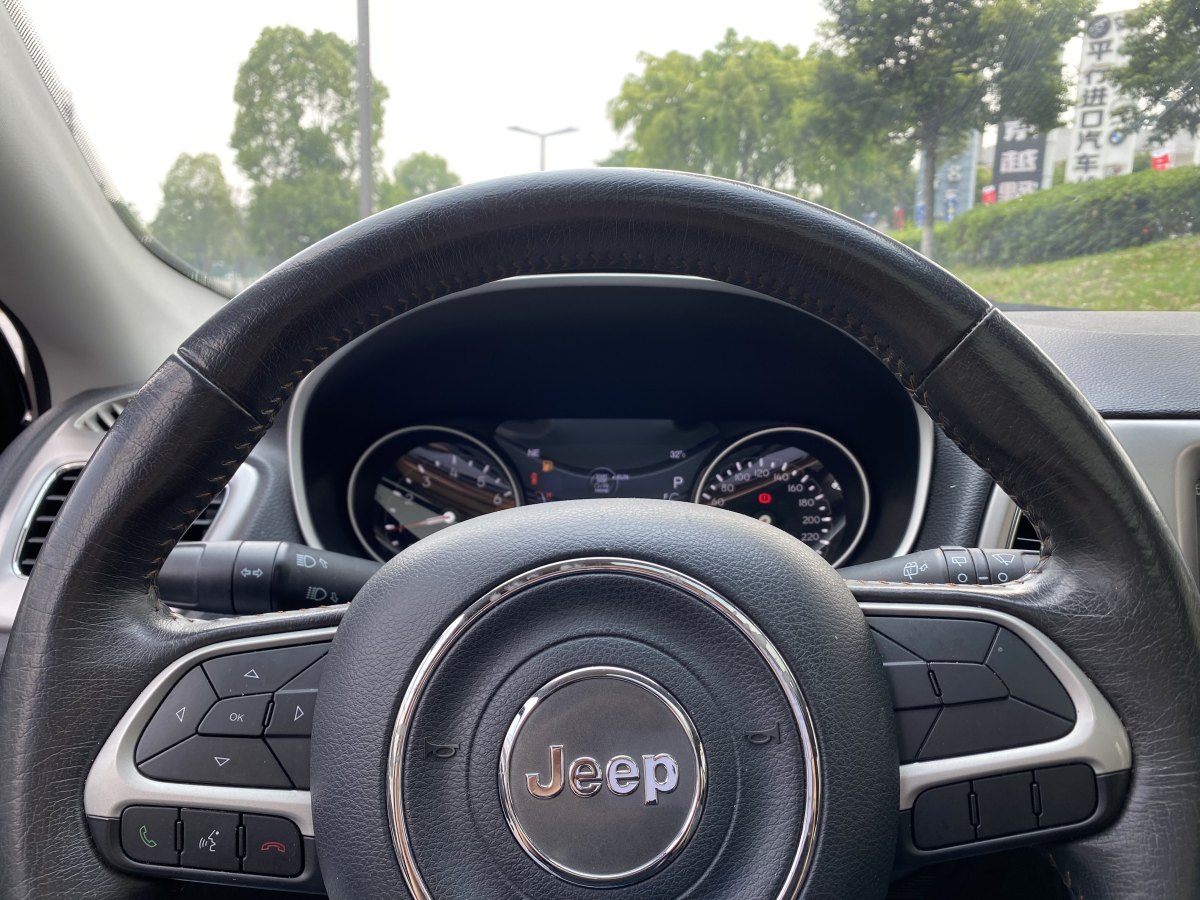 2018年1月Jeep 指南者  2017款 200T 自动家享版