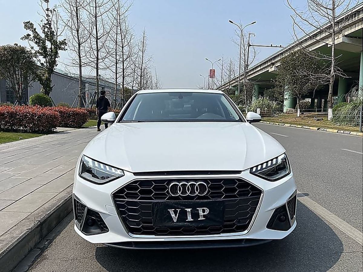 奧迪 奧迪A4L  2022款 40 TFSI 時尚動感型圖片