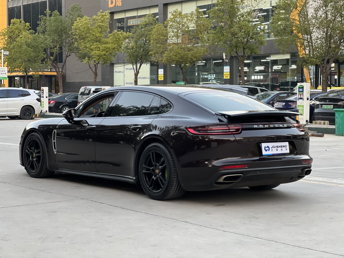 2019年6月保時(shí)捷 Panamera  2019款 Panamera 4 行政加長(zhǎng)版 2.9T