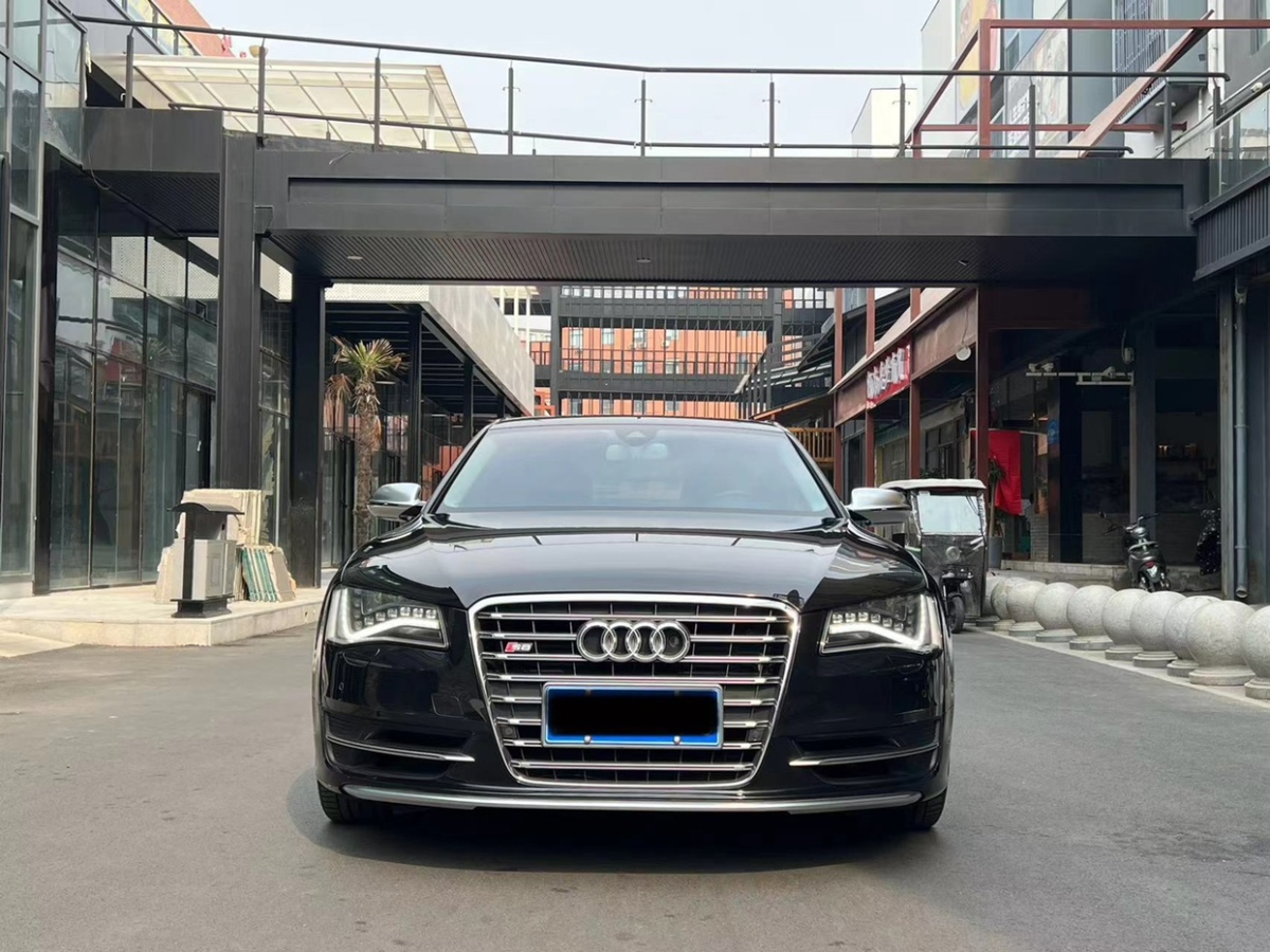 奧迪 奧迪S8  2013款 S8 4.0TFSI quattro圖片