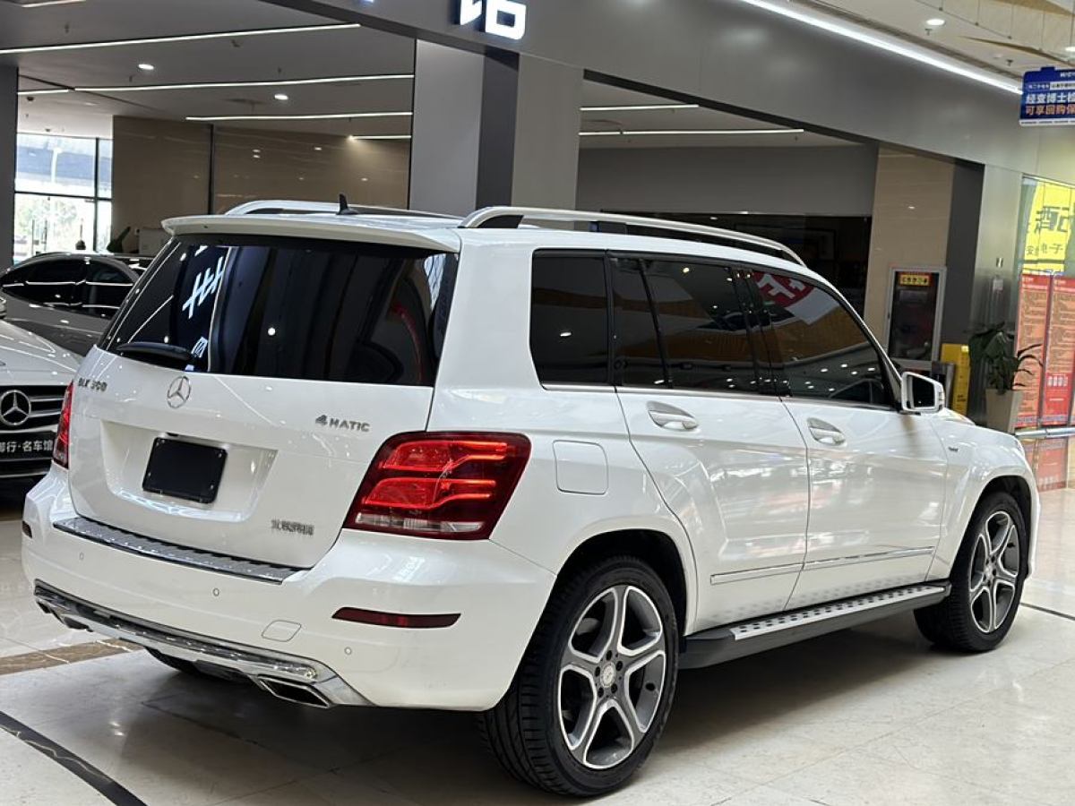 奔馳 奔馳GLK級  2015款 GLK 300 4MATIC 時(shí)尚型 極致版圖片