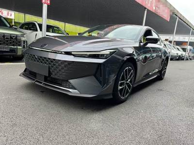 2024年10月 長(zhǎng)安 長(zhǎng)安UNI-V 智電iDD 智電iDD 1.5T 113km智趣型圖片