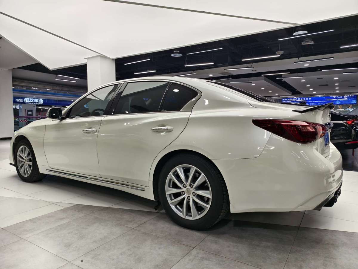 英菲尼迪 Q50L  2018款  2.0T 舒適版 國VI圖片