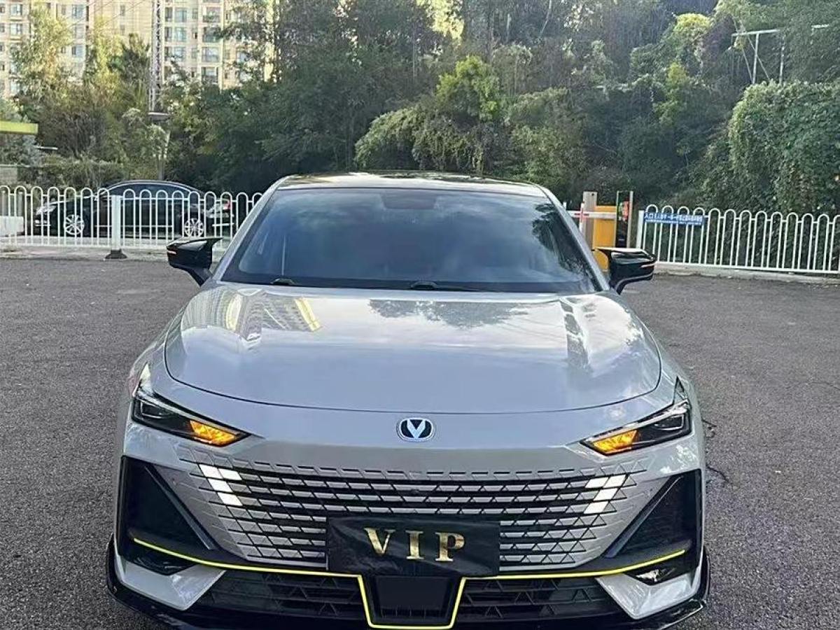 長安 長安UNI-V  2022款 1.5T 運動版圖片