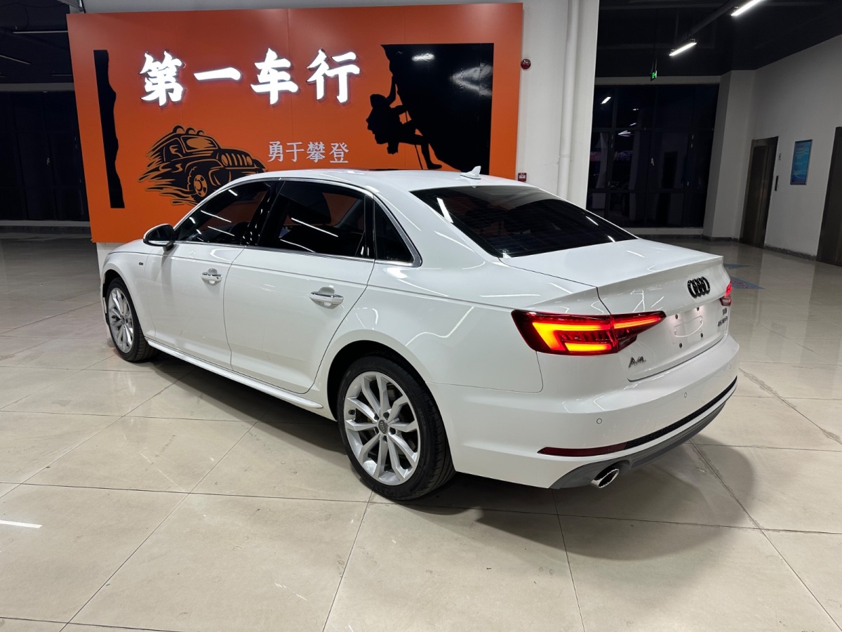 奧迪 奧迪A4L  2018款 30周年年型 40 TFSI 時尚型圖片