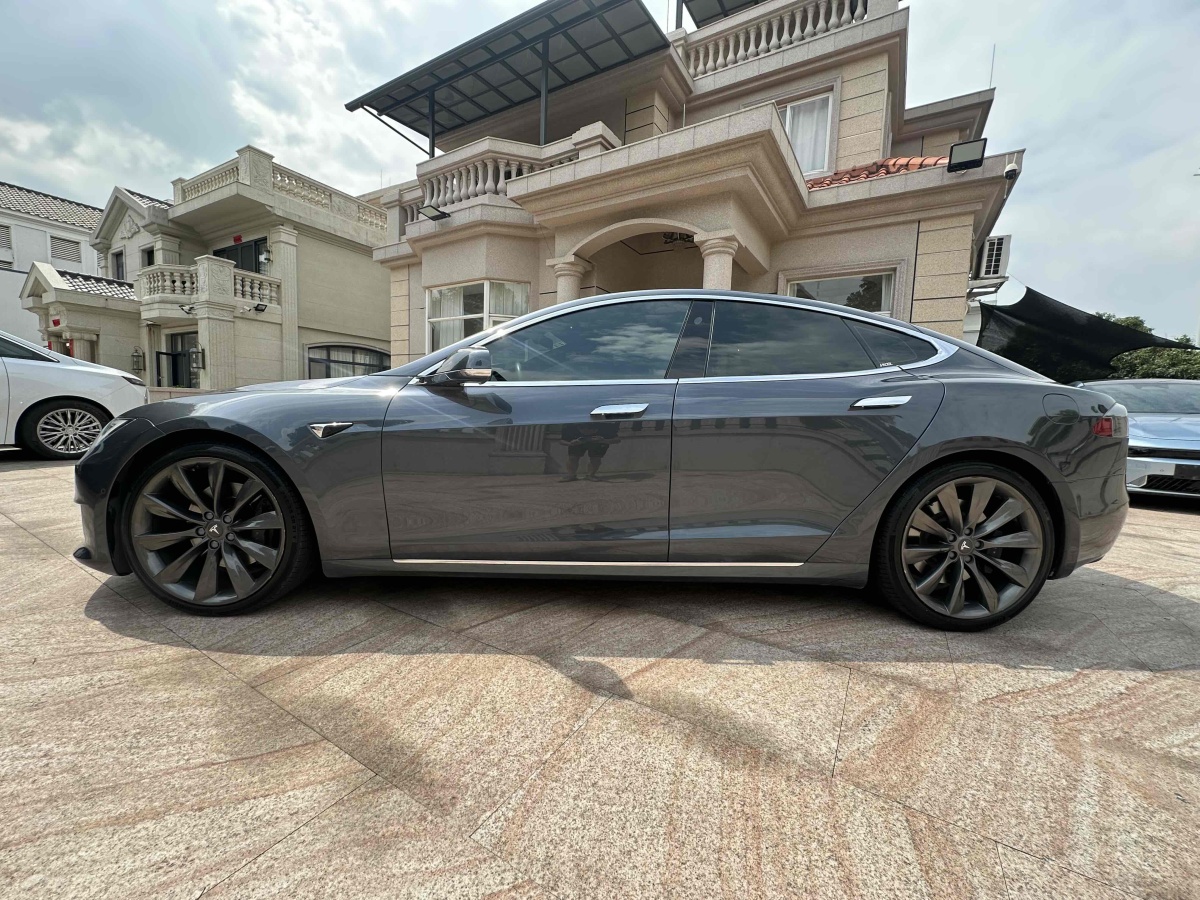 特斯拉 Model S  2017款 Model S 100D 長(zhǎng)續(xù)航版圖片