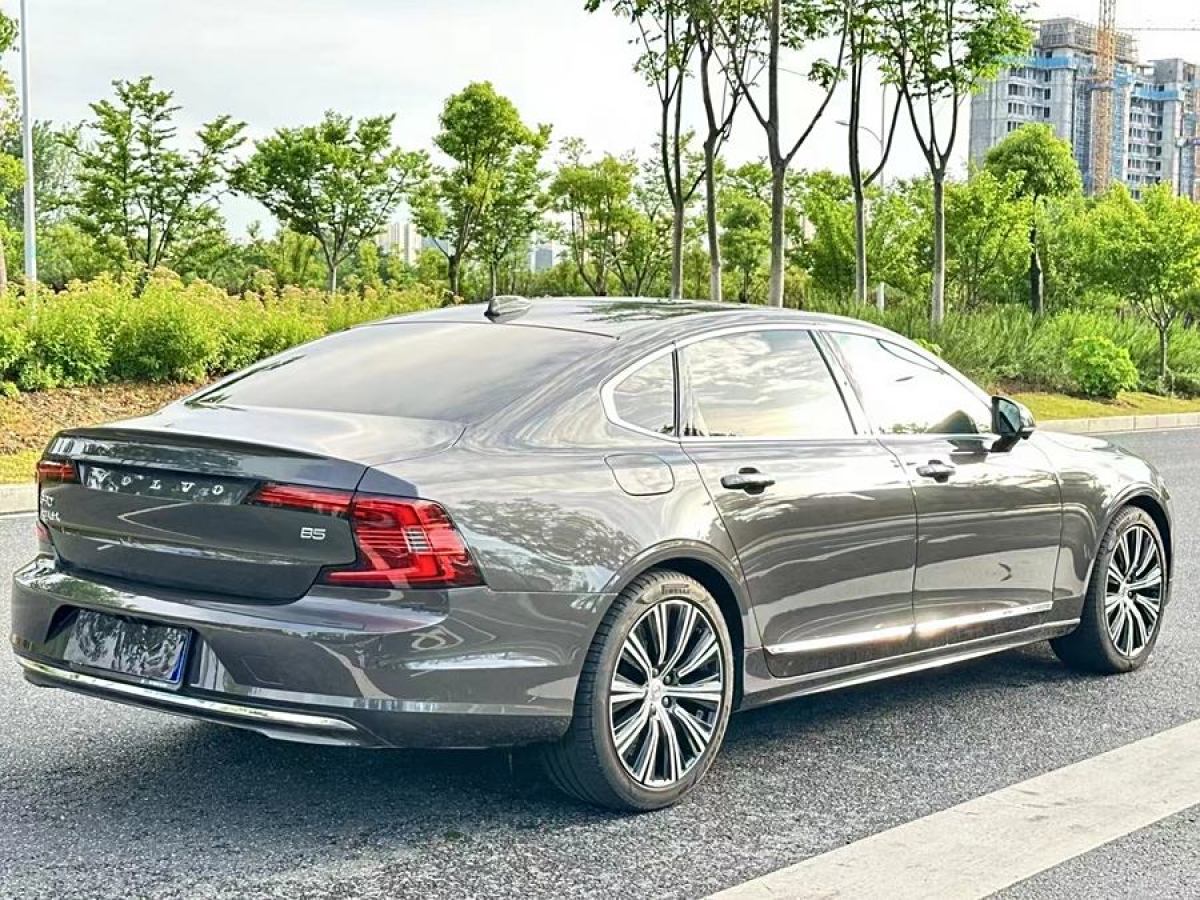 2024年8月沃爾沃 S90  2024款 B5 智遠(yuǎn)豪華版