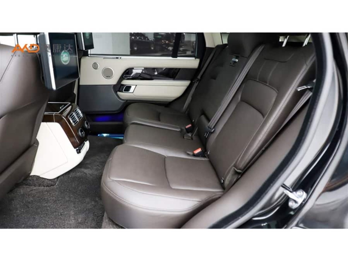 路虎 攬勝  2020款 3.0 L6 傳世加長(zhǎng)版圖片