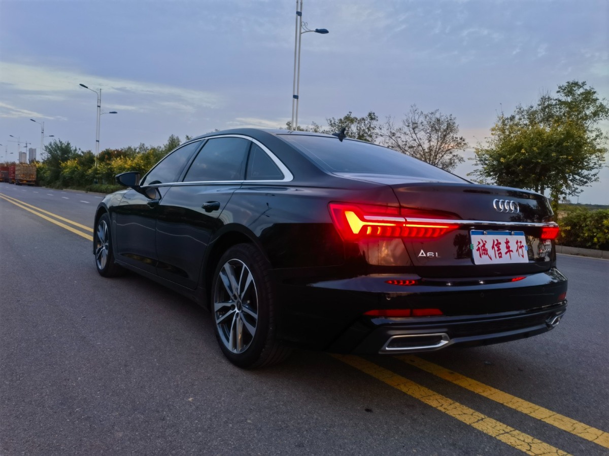 奥迪 奥迪A6L  2022款 40 TFSI 豪华动感型图片