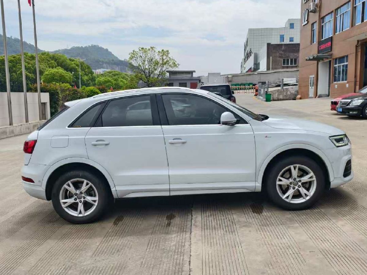 奧迪 奧迪Q3  2019款  35 TFSI 時尚動感型圖片
