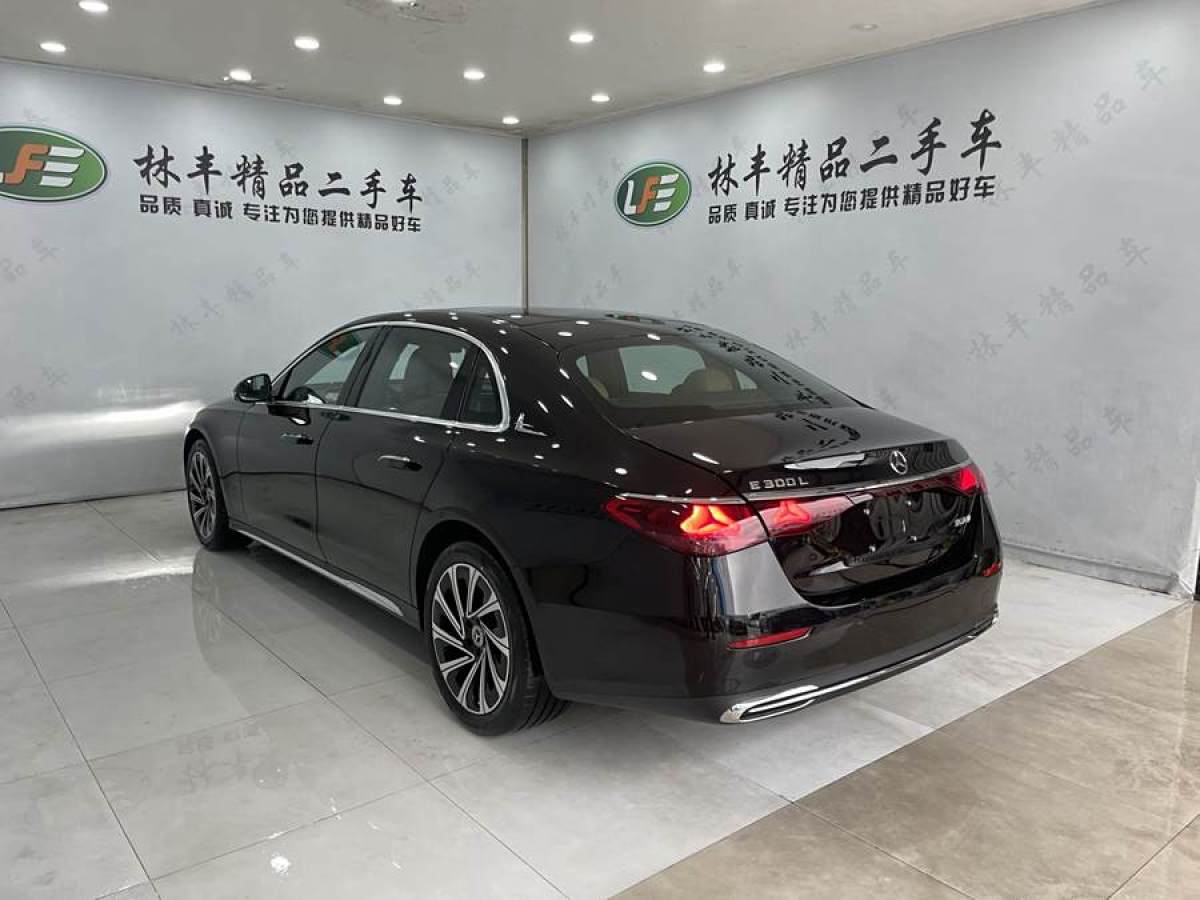 奔馳 奔馳E級  2024款 E 300 L 豪華型圖片