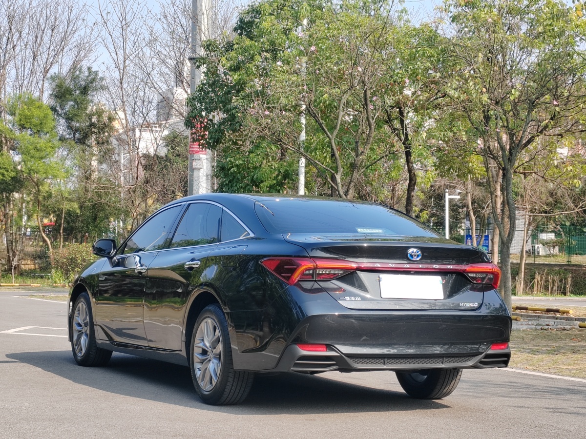 豐田 亞洲龍  2019款 雙擎 2.5L 豪華版 國(guó)VI圖片