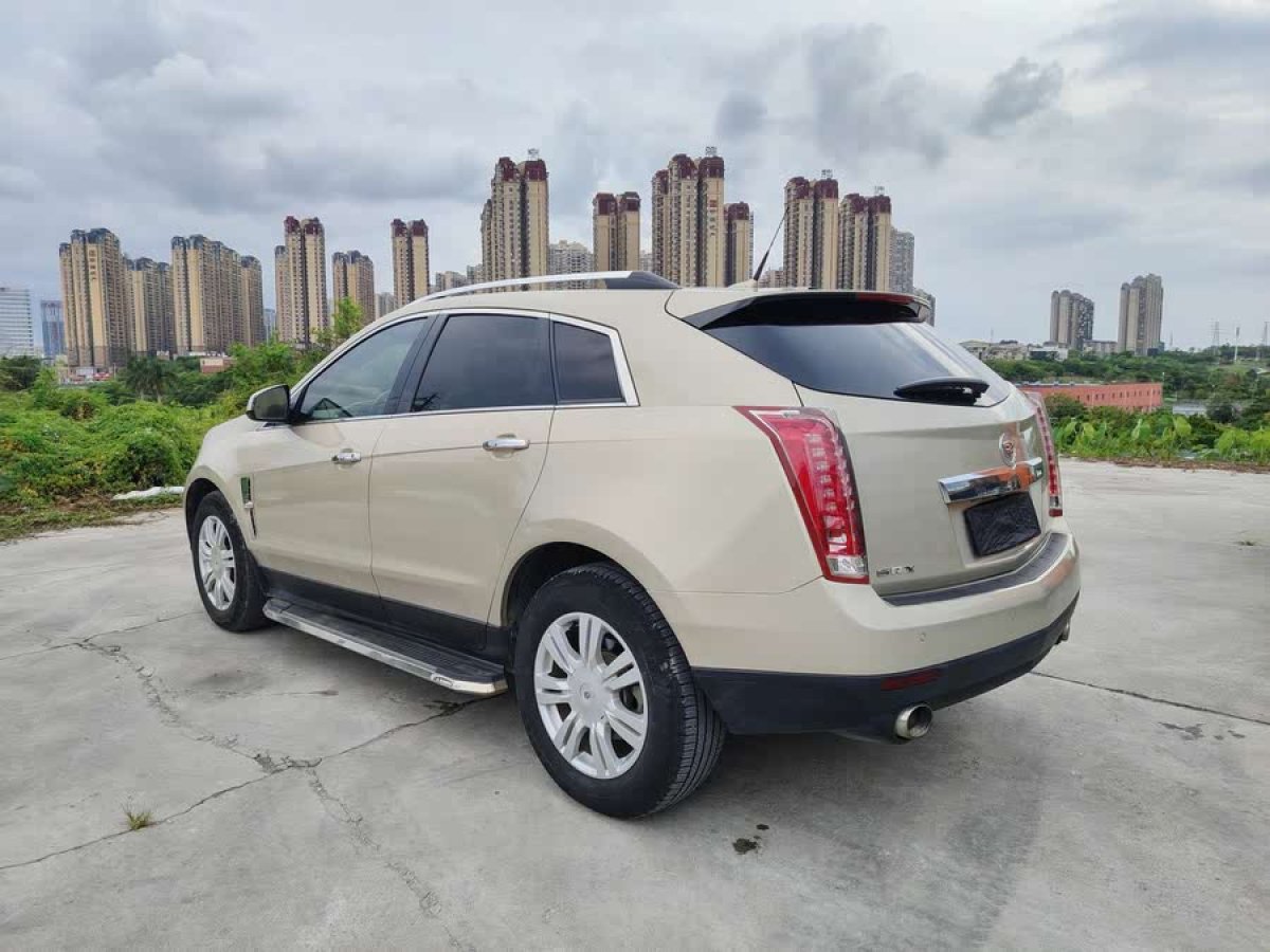 凱迪拉克 SRX  2011款 3.0L 豪華型圖片