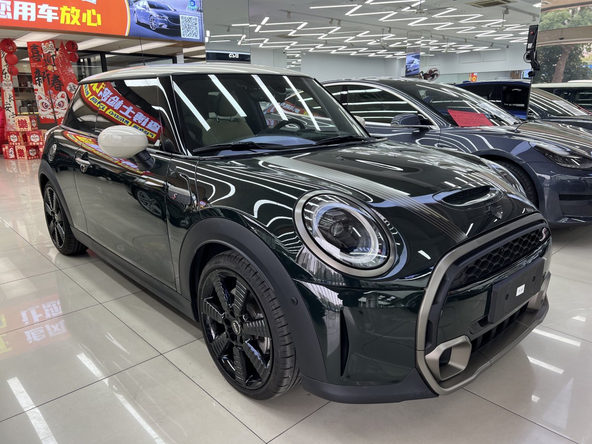 MINI MINI  2022款 2.0T COOPER S 執(zhí)迷特別版圖片