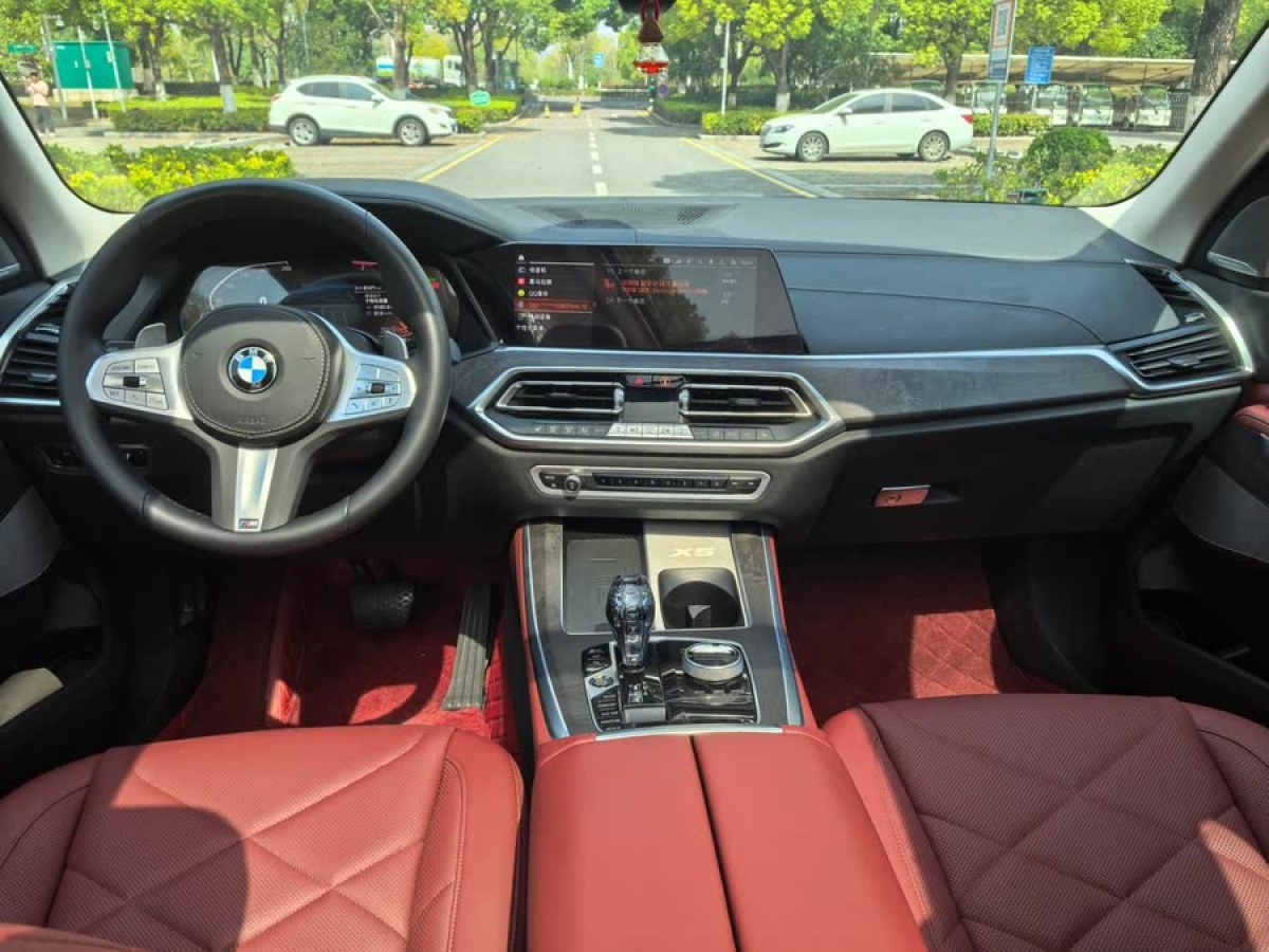 寶馬 寶馬X5  2023款 xDrive 30Li 尊享型M運(yùn)動(dòng)套裝圖片