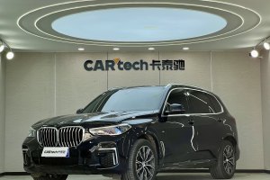 宝马X5 宝马 改款 xDrive 30Li 尊享型M运动套装