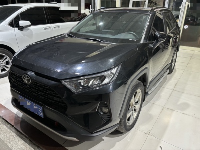 2022年07月 豐田 RAV4榮放 2.0L CVT兩驅(qū)風(fēng)尚版圖片