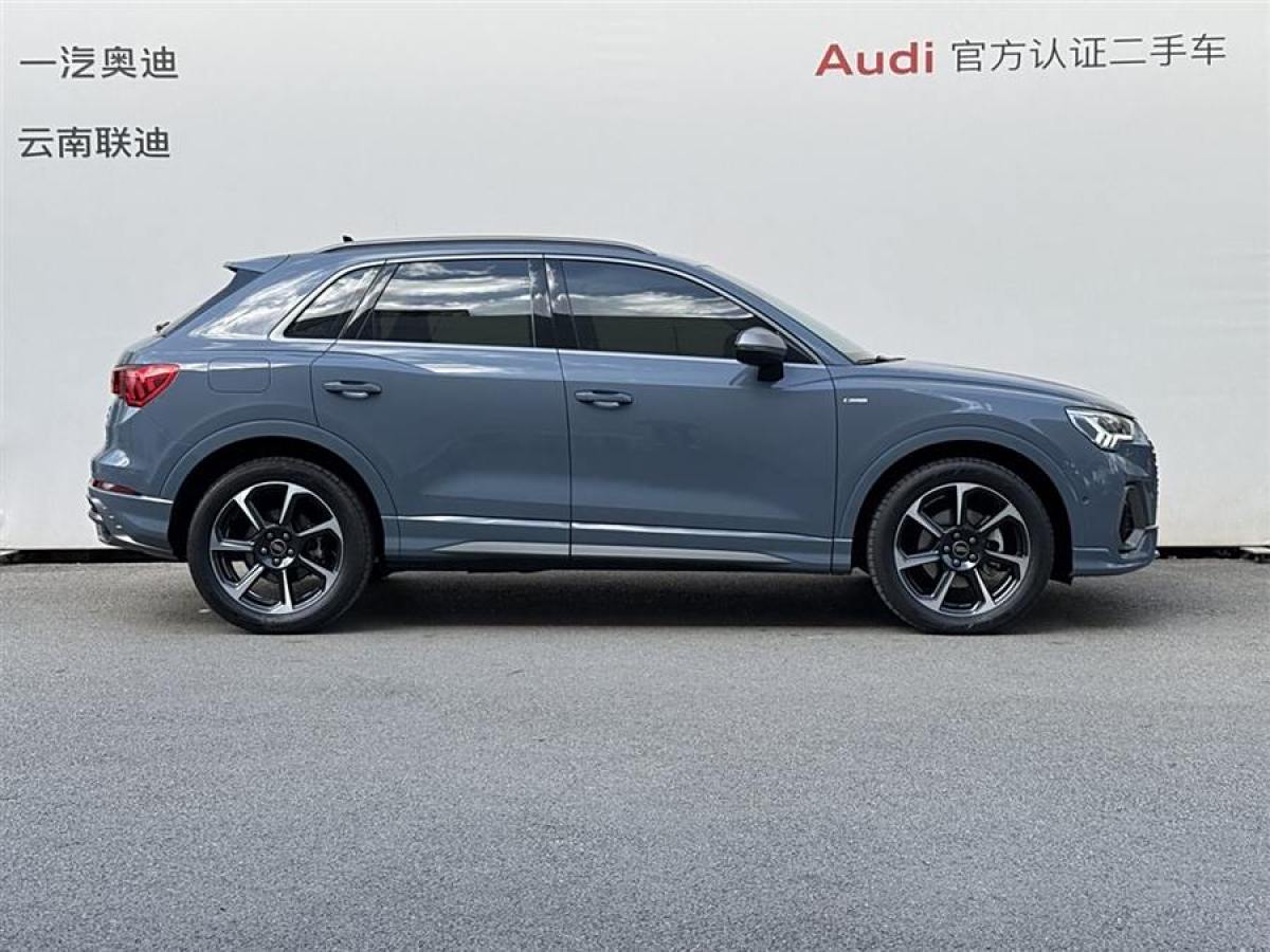 奧迪 奧迪Q3  2023款 40 TFSI RS套件燃速型圖片