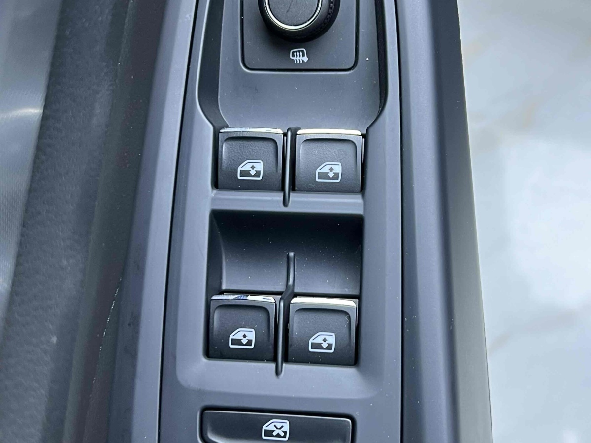 大眾 帕薩特  2022款 280TSI 商務(wù)版圖片