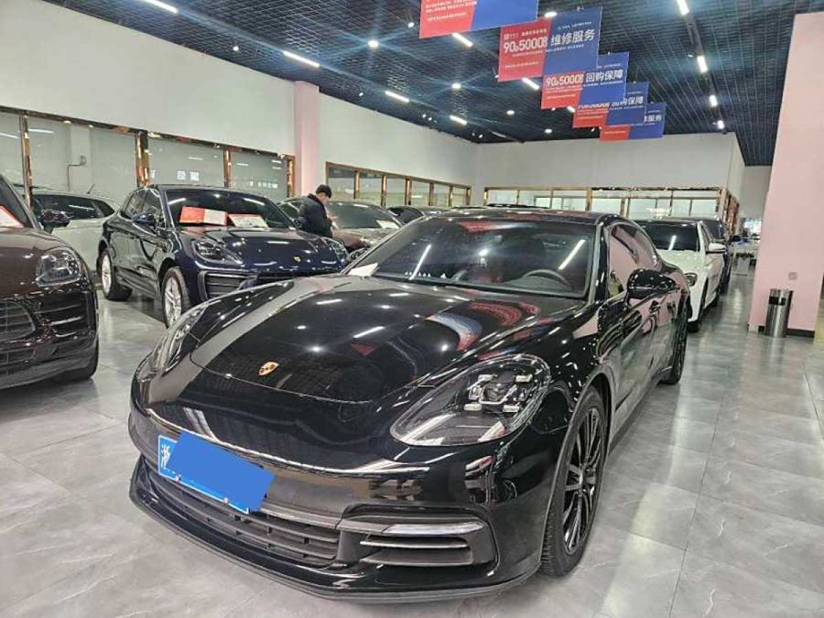 2018年8月保時(shí)捷 Panamera  2017款 Panamera 4 行政加長(zhǎng)版 3.0T