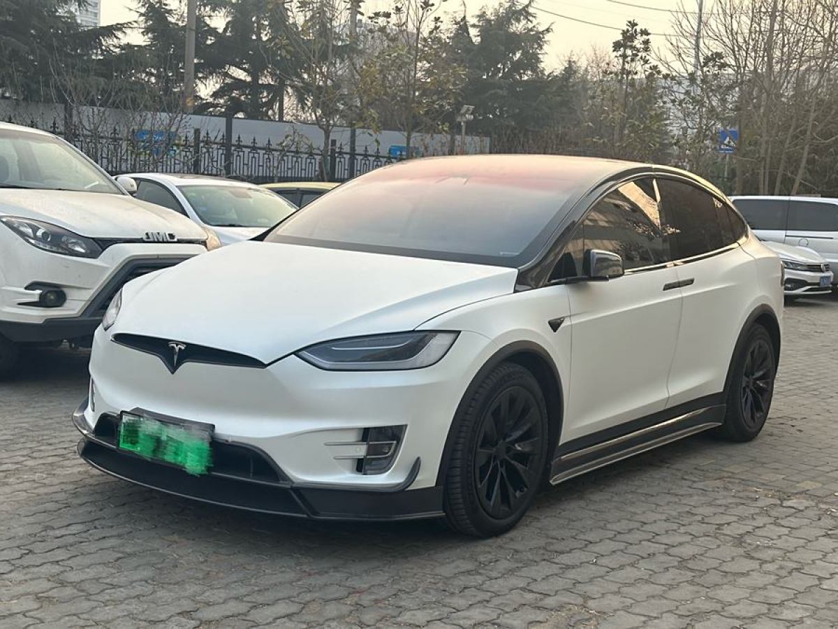 特斯拉 Model X  2016款 Model X 90D圖片