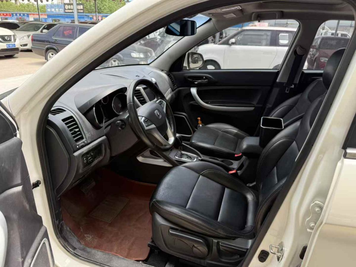 長安 CS35  2015款 1.6L 自動尊貴型 國IV圖片