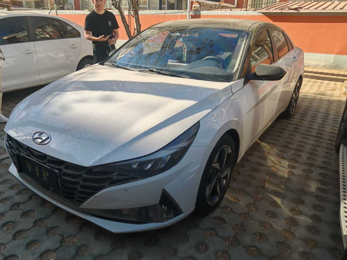 2022年3月現(xiàn)代 伊蘭特  2022款 1.5L CVT LUX尊貴版